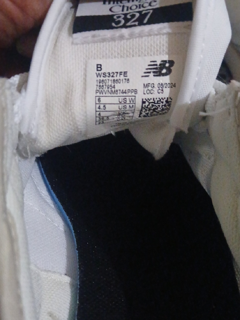 NWOT NEW BALANCE 327 - Picture 4 of 7